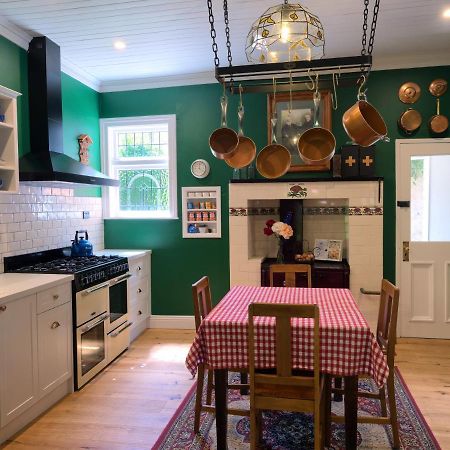 The Ferry Bed & Breakfast Queenstown Eksteriør bilde